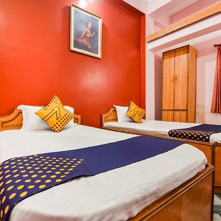 Spot On Hotel Midtown Gondia Eksteriør bilde