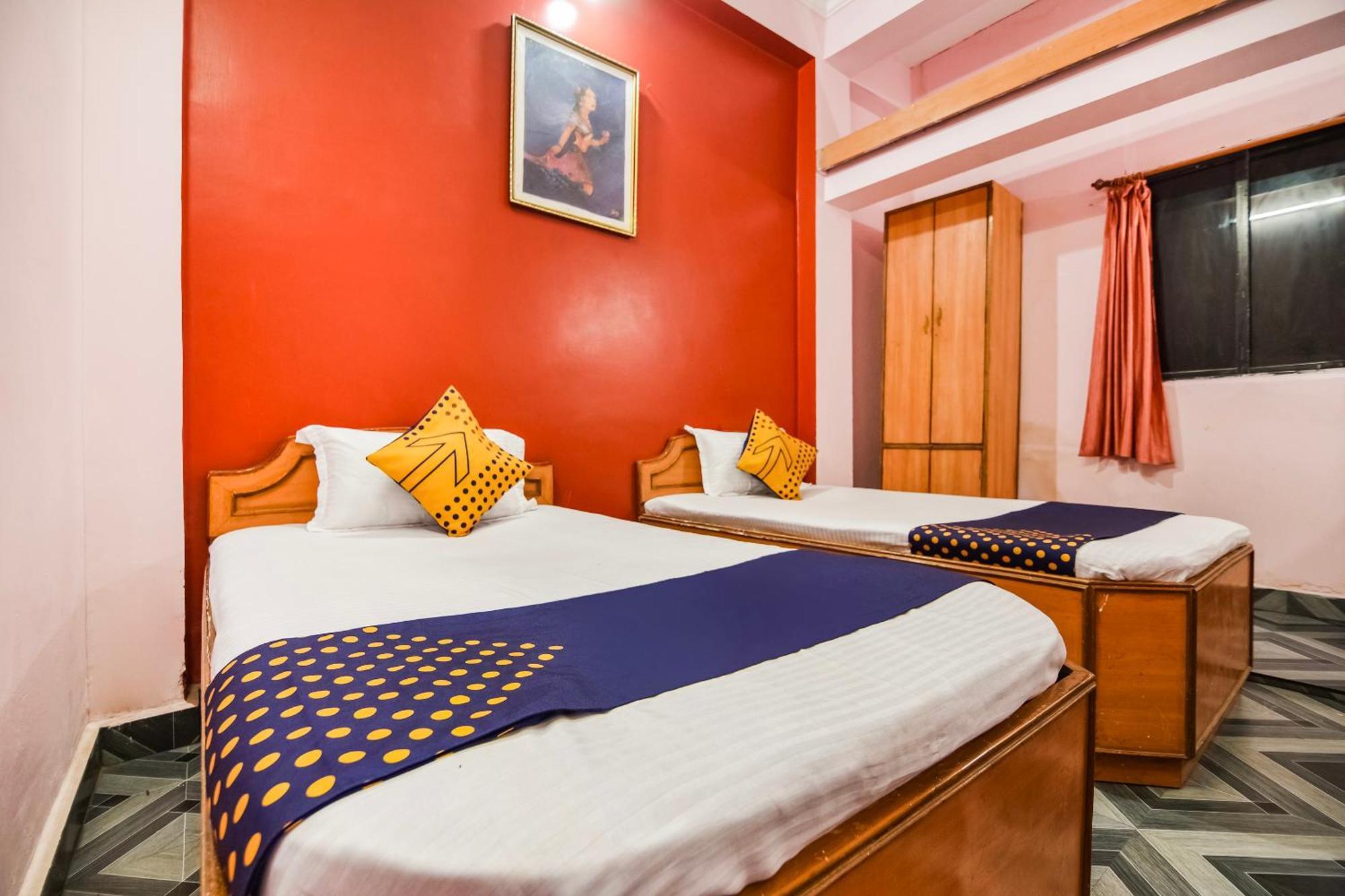 Spot On Hotel Midtown Gondia Eksteriør bilde